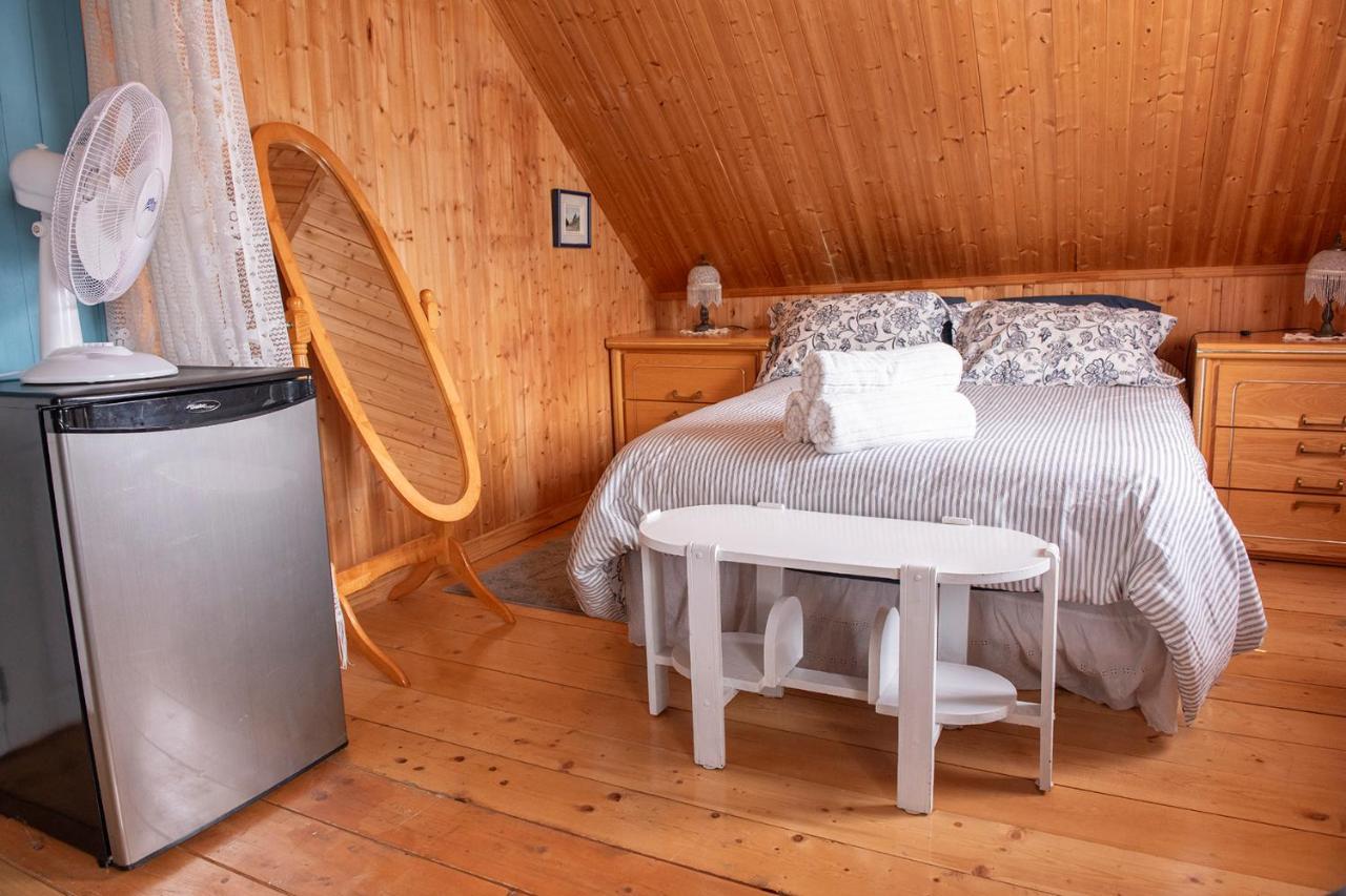 Bed and Breakfast Bed & Cafe Petit Papillon Grandes-Bergeronnes Exteriér fotografie